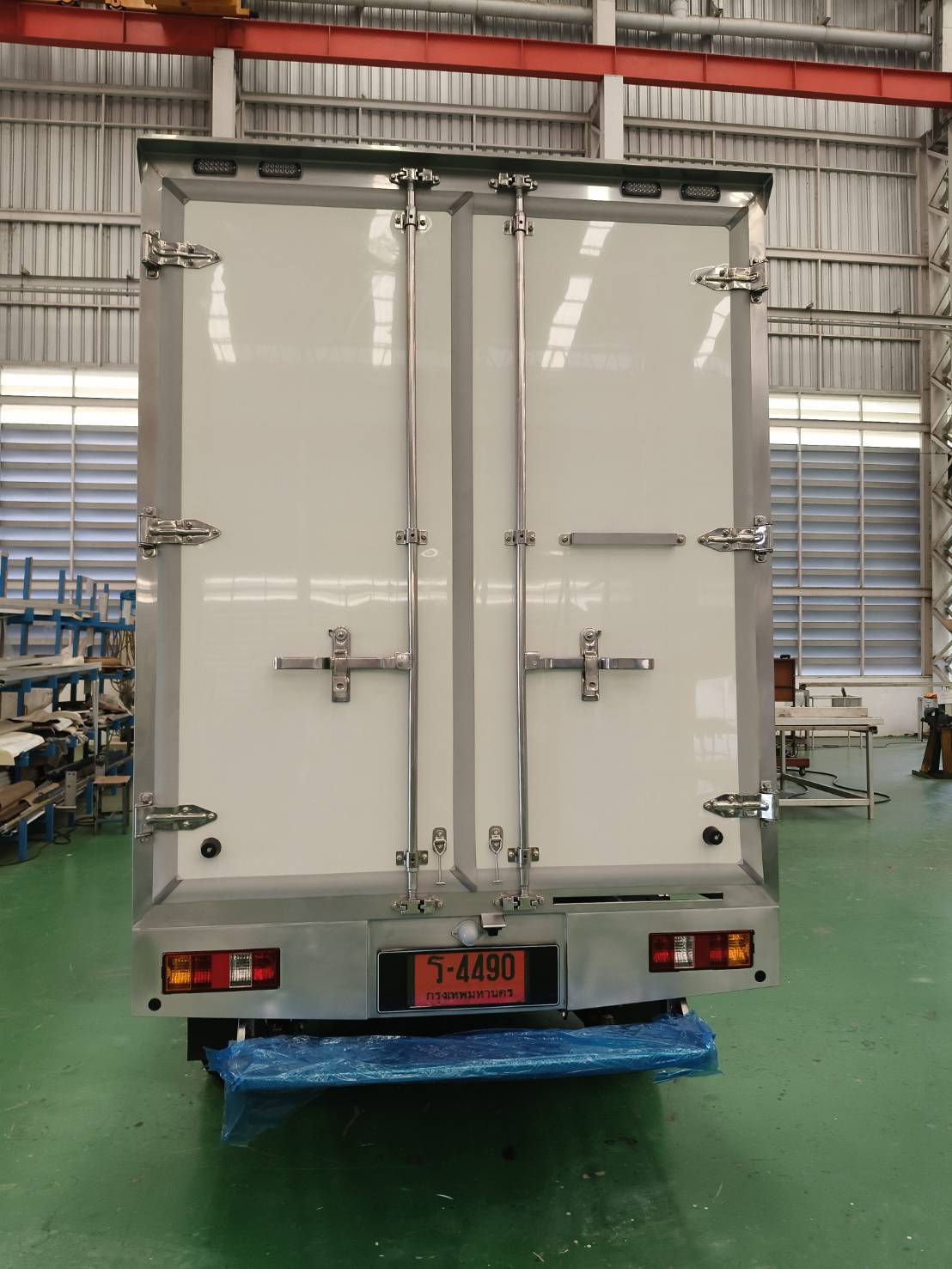 Wuling Linxys รถห้องเย็นไฟฟ้า ด้านหลัง